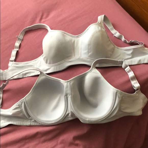 NWOT Chantelle High Impact Convertible Sports Bra - Picture 5 of 10